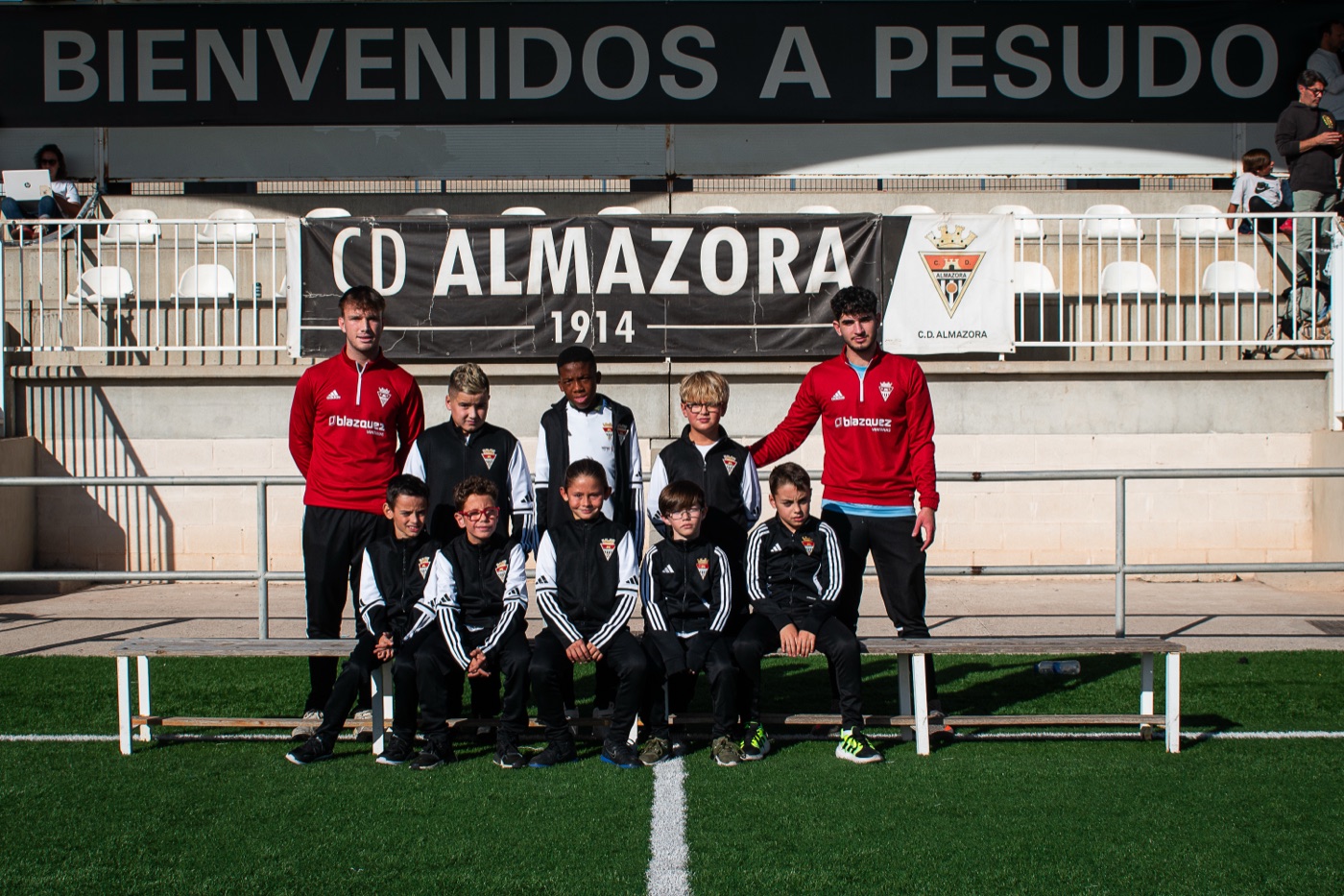 Presentación oficial · Temporada 2025/26 — 14